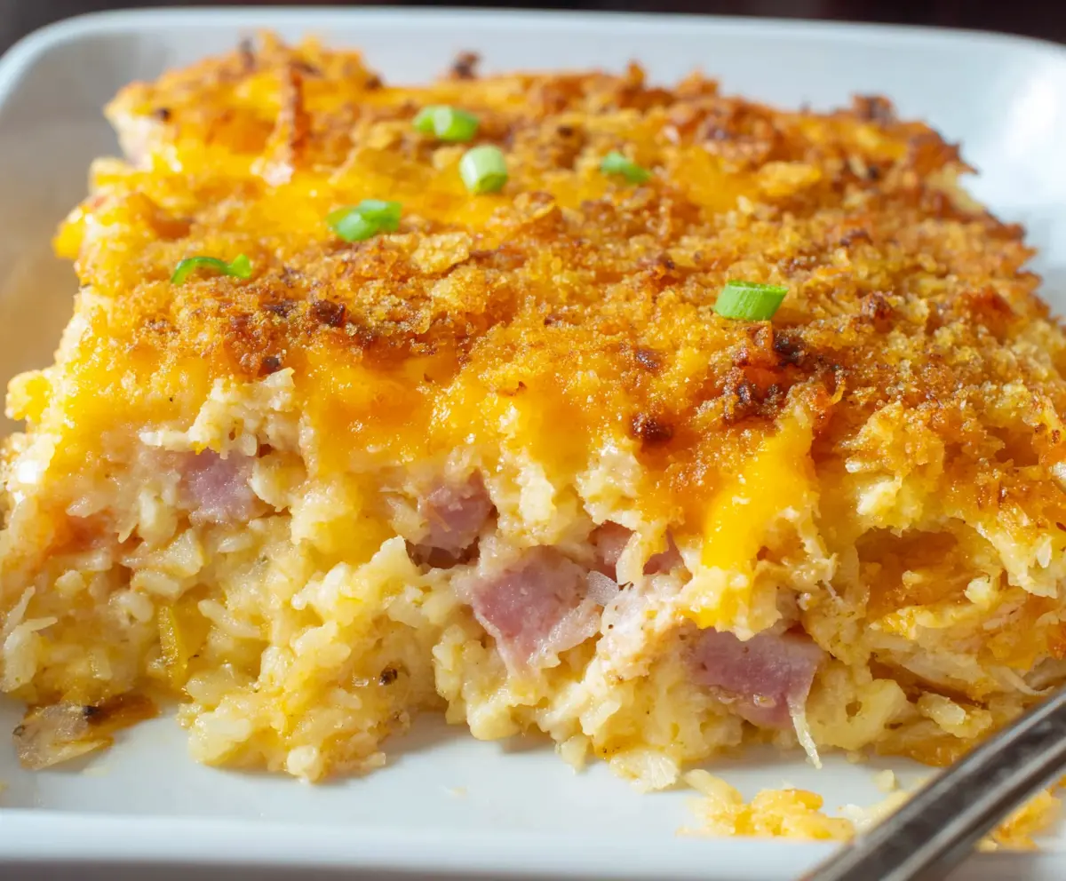 Easy Cheesy Ham Hashbrown Casserole